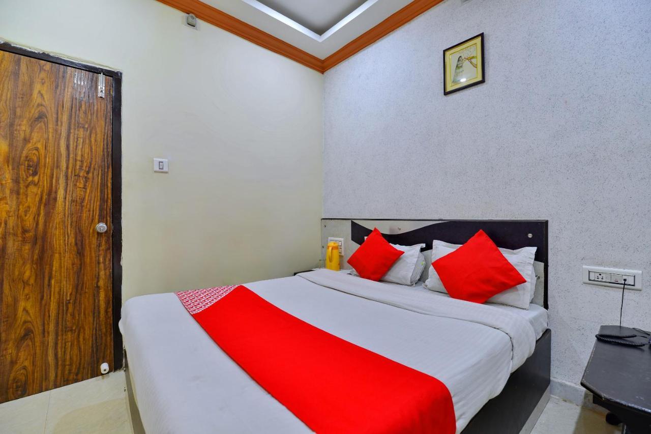 Oyo 6541 Hotel Relax Inn อุเดเปอร์ ภายนอก รูปภาพ